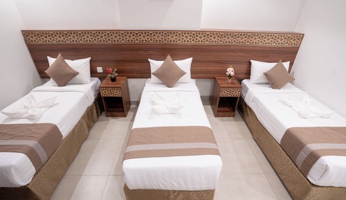 Suite, 3 Bedrooms