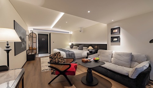 Habitación panorámica con 2 camas individuales, vistas al río