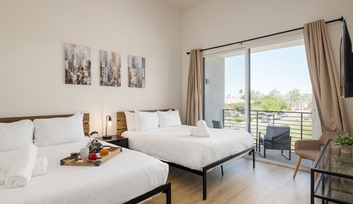 Casa (2 Bedrooms)