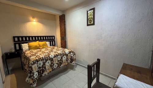 Habitación Confort, baño privado