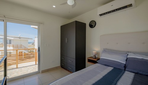 Comfort House, 1 Queen Bed, Balcony, Garden View