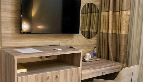 Luxury Suite