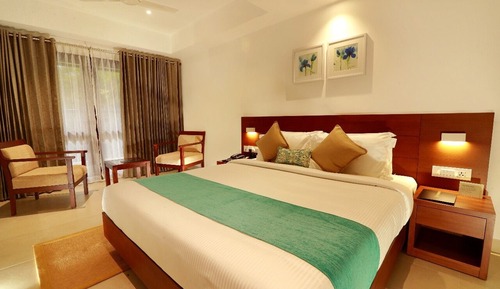 Premier Room