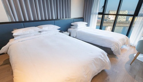 Habitación triple Deluxe, balcón, vistas al mar
