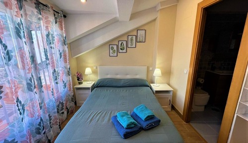 Habitación doble, baño privado