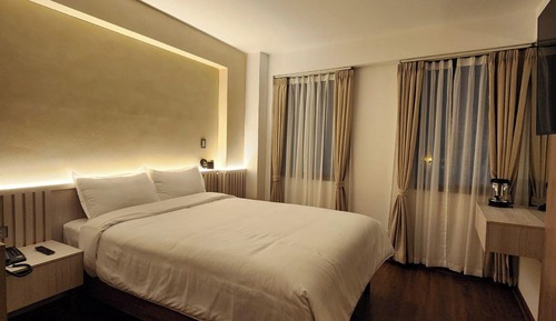 Standard Double Room, City View
