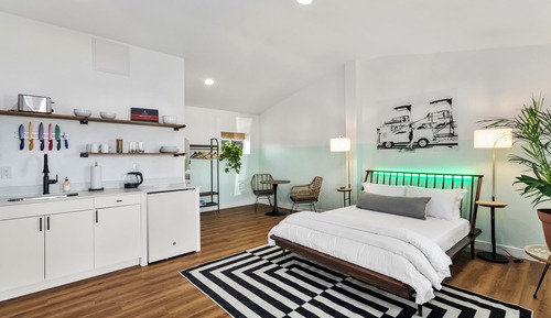Habitación Deluxe con 2 camas individuales, 1 cama de matrimonio