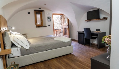 Habitación básica doble, vistas al patio