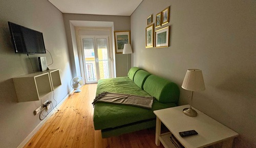 Apartamento clásico, baño privado, vistas a la ciudad (Chiado Hill)