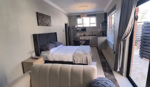 Suite estudio Deluxe, vistas al patio