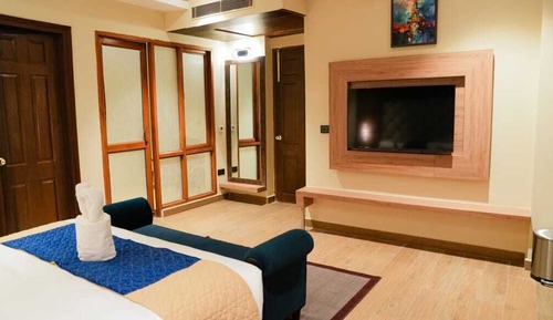 Executive Suite