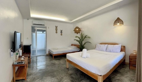 Habitación Deluxe doble, balcón, vistas a la piscina