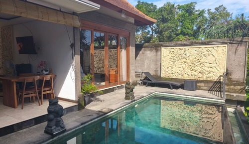 Villa familiar, piscina privada, vistas al río