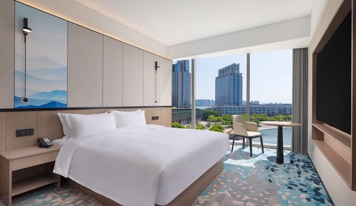 Executive Suite, 1 King Bed, Non Smoking
