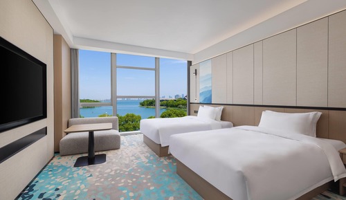 Room, 2 Twin Beds, Non Smoking, Lake View
