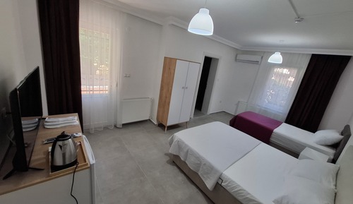 Habitación triple Confort, balcón