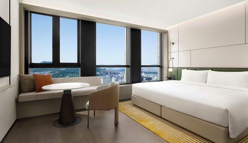 Premium Deluxe Room, 1 King Bed, River View
