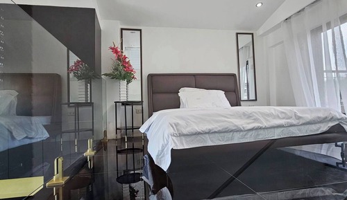 Casa, 1 habitación, balcón, vistas al jardín