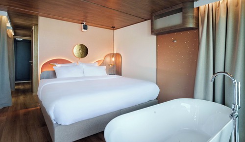 Suite junior, vistas al río