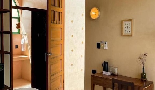 Habitación doble, 1 cama de matrimonio grande, en la zona del jardín