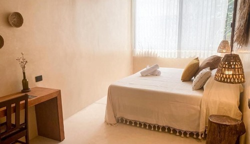 Habitación Deluxe doble, 1 cama de matrimonio grande, vistas a la piscina