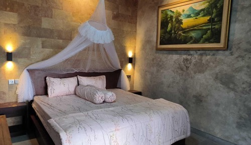 Villa de lujo, vistas parciales al mar