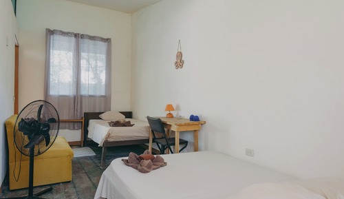 Habitación triple básica, vistas al jardín