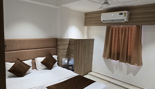 Habitación básica doble, vistas a la ciudad
