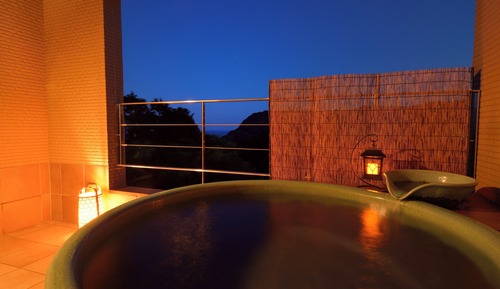 Suite junior, balcón, vistas parciales al mar