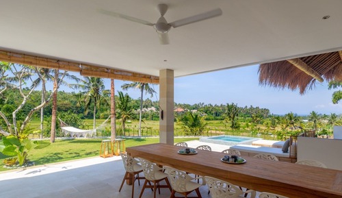 Villa de lujo, piscina privada, vistas al jardín