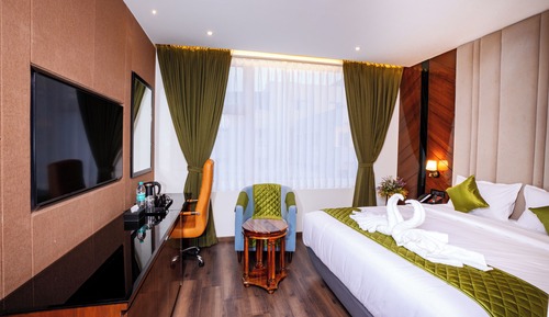 Superior Double Room, City View