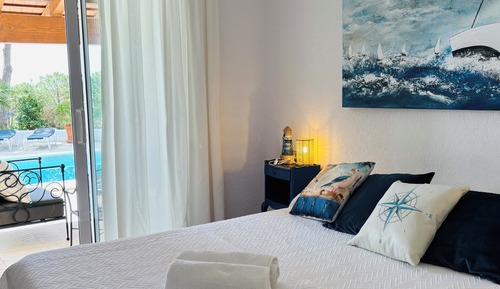 Habitación Confort doble, vistas al jardín (Canigò)