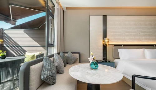Habitación romántica doble, 1 cama de matrimonio grande, no fumadores, vistas al jardín