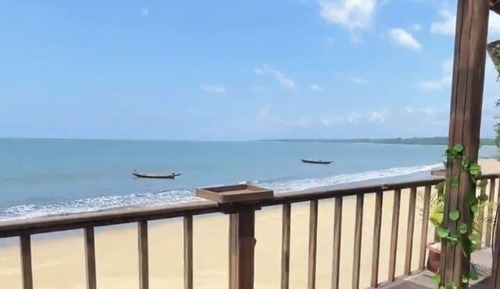 Suite estudio superior, acceso a la piscina, vistas al mar