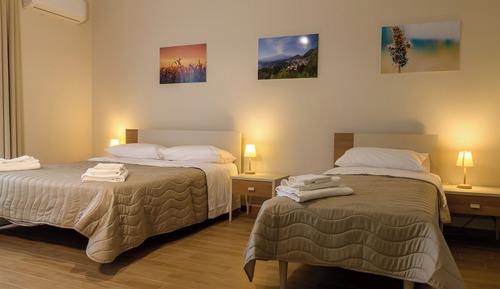 Habitación triple Confort, balcón, vistas a la montaña