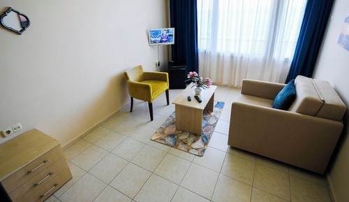 Habitación Deluxe con 1 cama doble o 2 individuales, balcón