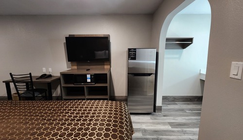 Habitación estándar, 1 cama de matrimonio grande, ducha adaptada, frigorífico y microondas