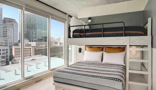 Habitación, 2 camas de matrimonio, no fumadores, vistas a la ciudad