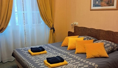 Habitación básica con 1 cama doble o 2 individuales