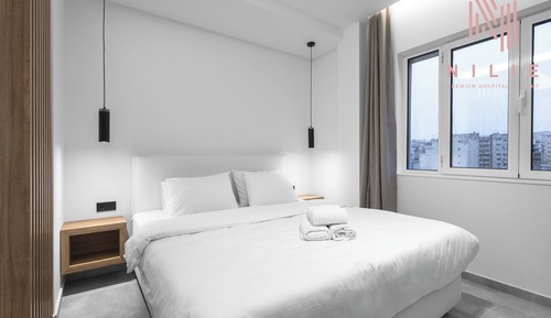Estudio, vistas a la ciudad