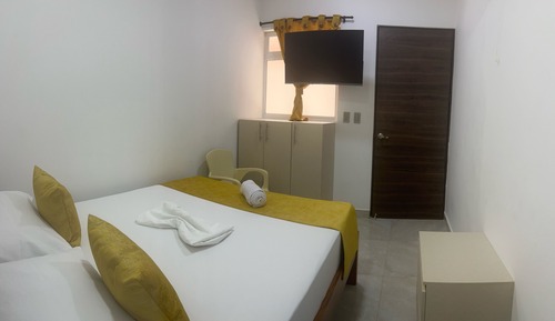 Habitación básica con 1 cama doble o 2 individuales