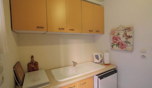 Estudio económico, 2 camas individuales, vistas al jardín