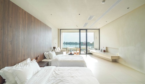 Comfort Twin Room, Lake View
