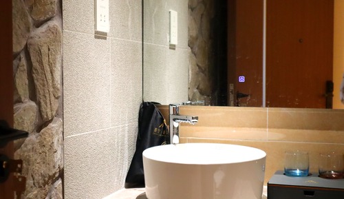 Comfort Room, 1 Bedroom, Smoking