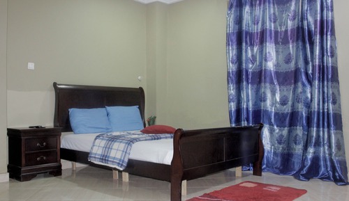 Apartamento, baño privado