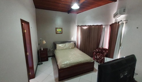 Habitación, balcón