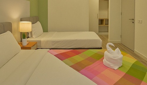 Apartamento familiar, 2 habitaciones, balcón, vistas a la piscina