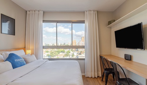 Estudio, vistas a la ciudad