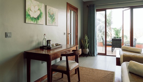 Habitación Deluxe con 2 camas individuales, balcón, vistas a la montaña