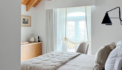 Design Double or Twin Room